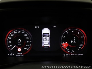 Volvo Ostatní modely XC40 2,0 182KW R-DESIGN Kamera 2018