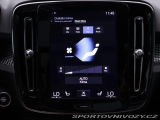 Volvo Ostatní modely XC40 2,0 182KW R-DESIGN Kamera 2018