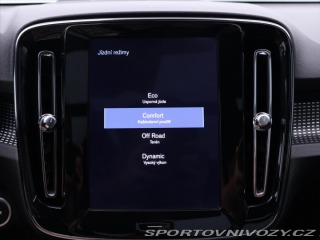 Volvo Ostatní modely XC40 2,0 182KW R-DESIGN Kamera 2018