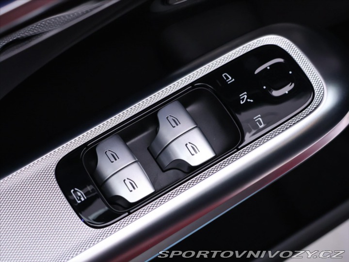 Mercedes-Benz E 2,0 220d 4MATIC AMG Premu 2025