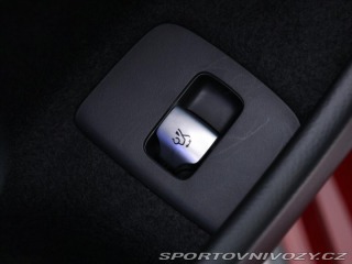 Mercedes-Benz E 2,0 220d 4MATIC AMG Premu 2025