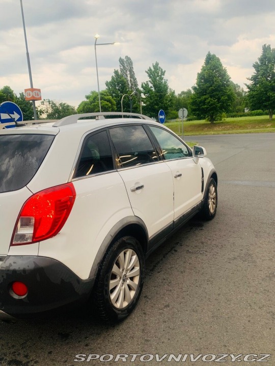 Opel Ostatní modely Antara 2,2 Rok 2012 Najeto 141 2012