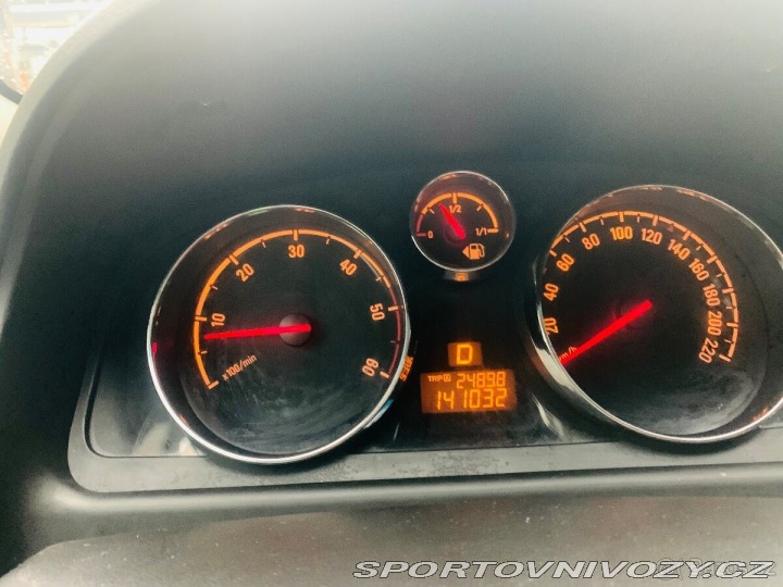 Opel Ostatní modely Antara 2,2 Rok 2012 Najeto 141 2012