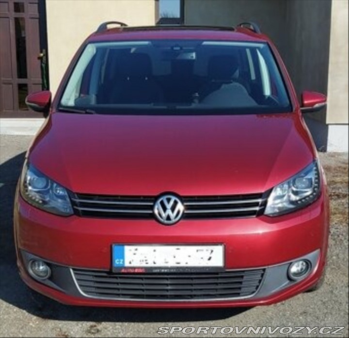 Volkswagen Ostatní modely Touran 2,0 TDI DPF COMFORTLINE 2013