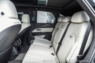 Bentley Bentayga  2021