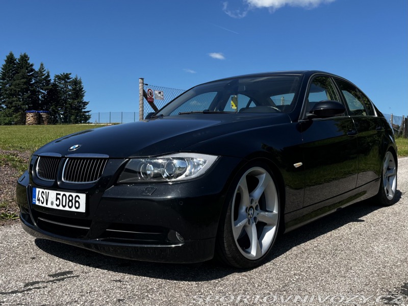 BMW 3 E90 330i