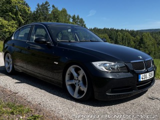 BMW 3 E90 330i 2005