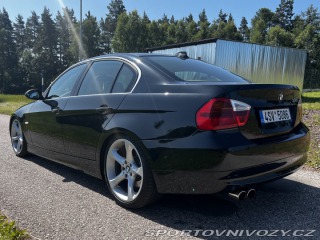BMW 3 E90 330i 2005