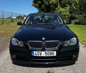 BMW 3 E90 330i 2005
