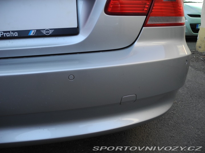 BMW 3 E93 330i 2008