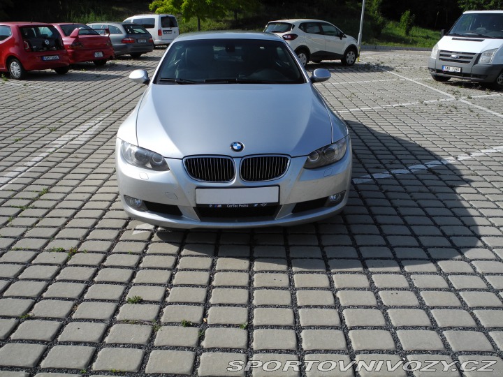 BMW 3 E93 330i 2008