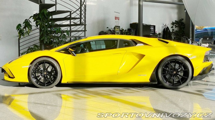 Lamborghini Aventador 2017