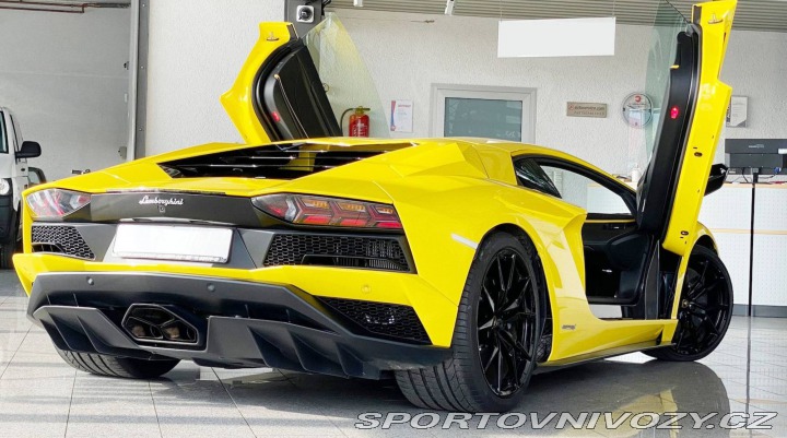Lamborghini Aventador 2017