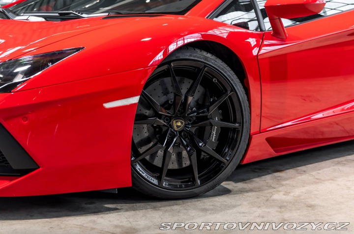 Lamborghini Aventador LP700-4 2013