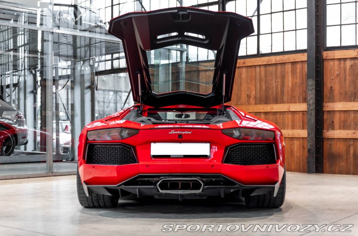 Lamborghini Aventador LP700-4 2013