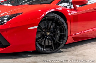 Lamborghini Aventador LP700-4 2013