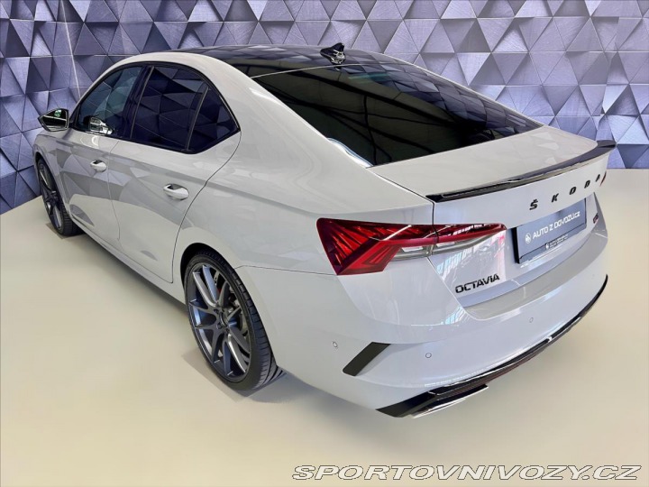Škoda Octavia RS 2,0 TSI 180KW DSG RS, CRY 2021