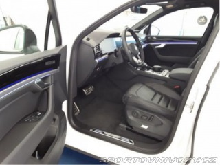 Volkswagen Ostatní modely Touareg R-Line 4Motion 3.0 TDI 21 2023