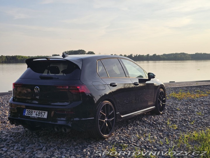 Volkswagen Golf R performance 2023