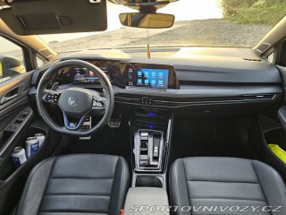 Volkswagen Golf R performance 2023