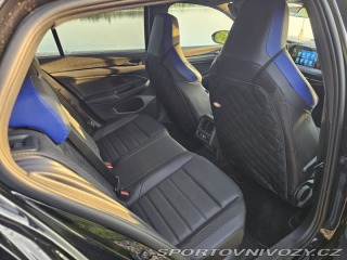 Volkswagen Golf R performance 2023