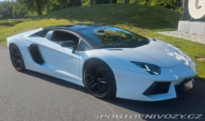 Lamborghini Aventador LP 700-4 2012