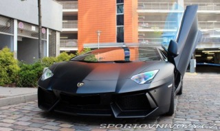 Lamborghini Aventador LP700-4 2011