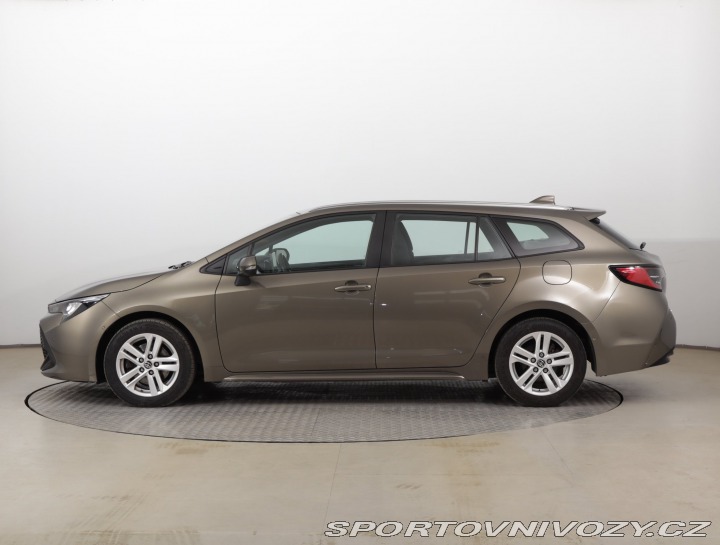 Toyota Corolla 2.0 Hybrid 2022