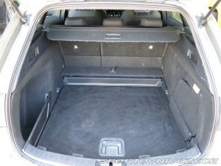 Toyota Corolla 2.0 Hybrid 2022