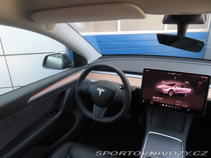 Tesla Model Y . Long Range AWD 79kWh 2023