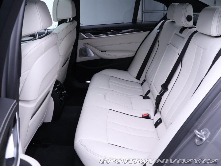 BMW 5 4,4 550i 390kW xDrive DPH 2020