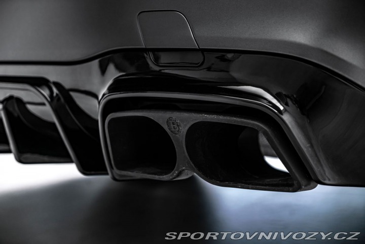 Mercedes-Benz E 4M Designo Burmester 1800