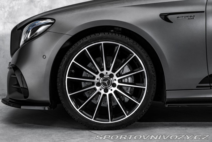 Mercedes-Benz E 4M Designo Burmester 1800