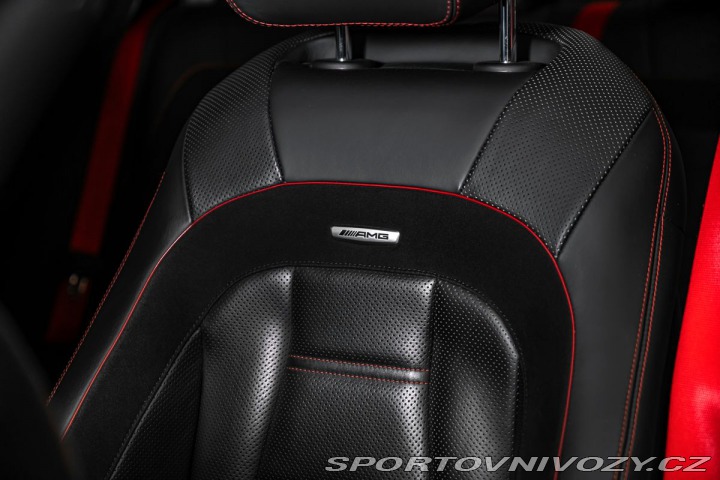 Mercedes-Benz E 4M Designo Burmester 1800