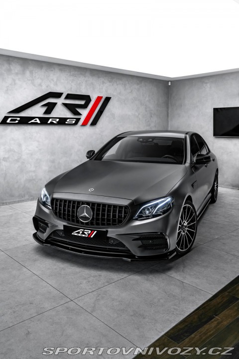 Mercedes-Benz E 4M Designo Burmester 1800