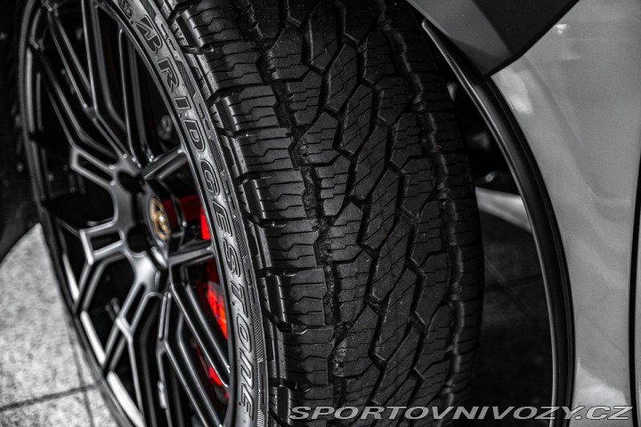 Lamborghini Huracán Sterrato SENSONUM/LED/SES 2023