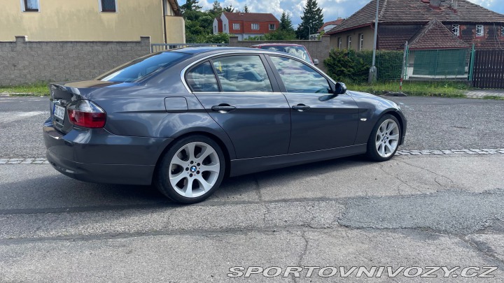 BMW 3 e90 330i 2005
