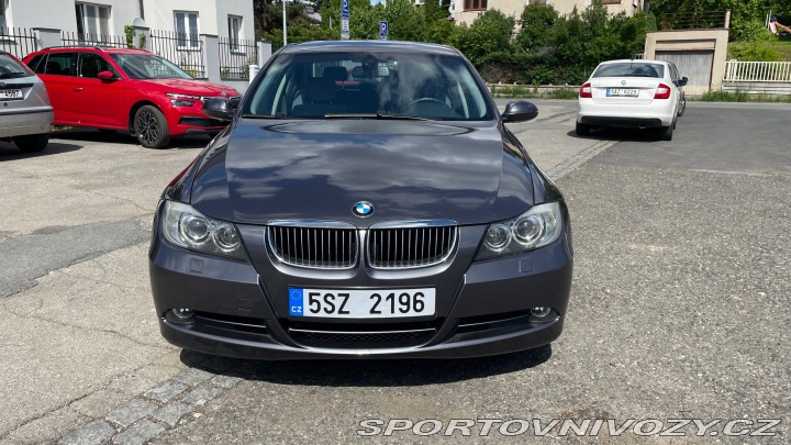 BMW 3 e90 330i 2005