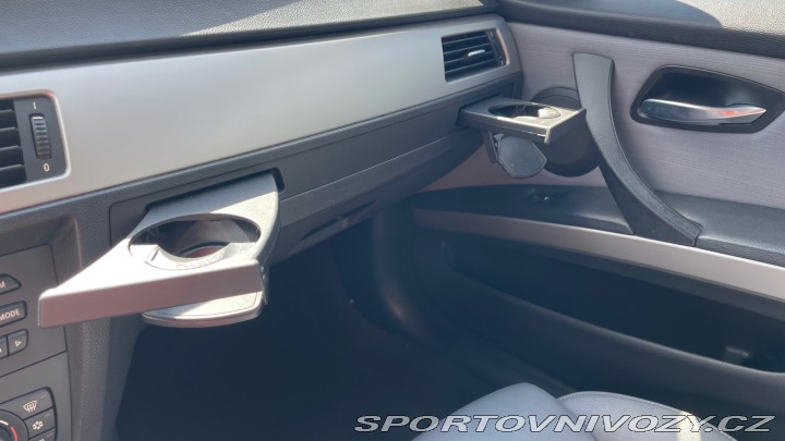 BMW 3 e90 330i 2005