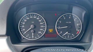 BMW 3 e90 330i 2005