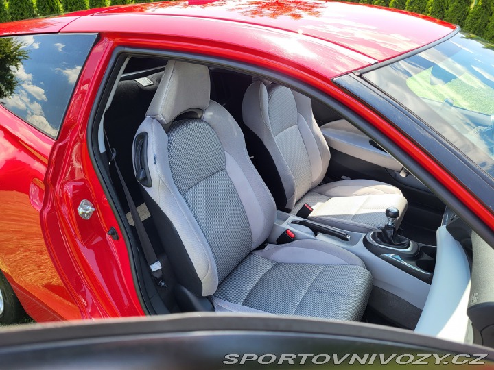 Honda CR-Z Hybrid 1.5i 2012