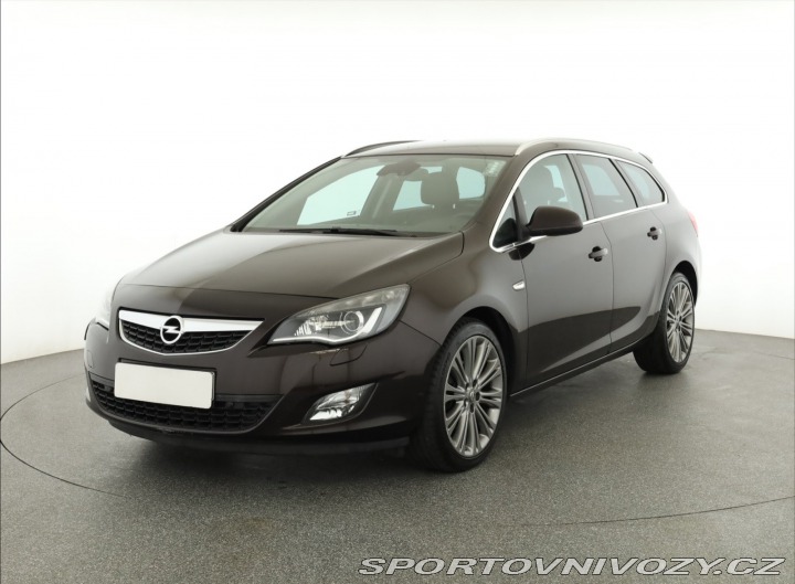 Opel Astra 2.0 CDTI 2012