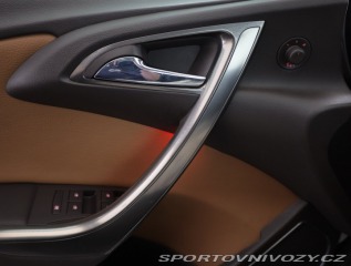 Opel Astra 2.0 CDTI 2012