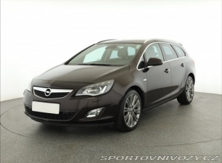 Opel Astra 2.0 CDTI 2012