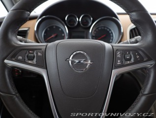Opel Astra 2.0 CDTI 2012