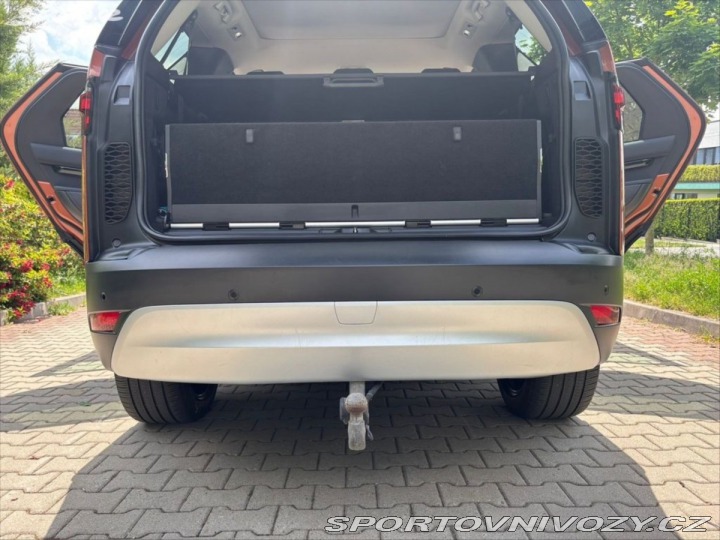 Ostatní značky Ostatní modely Land Rover Discovery 3,0 HSE D300 2021