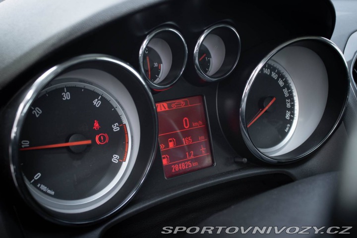 Opel Astra Sport Tourer  2.0 CDTI 12 2013