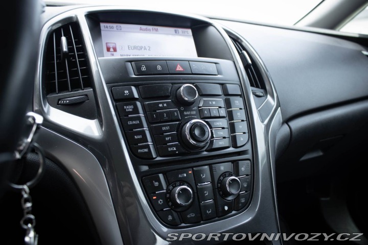 Opel Astra Sport Tourer  2.0 CDTI 12 2013