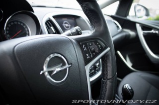 Opel Astra Sport Tourer  2.0 CDTI 12 2013