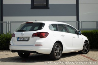 Opel Astra Sport Tourer  2.0 CDTI 12 2013